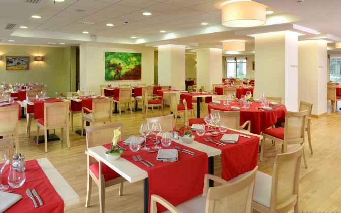 Résidence DOMITYS Les Falaises Blanches : Résidence Services Seniors DOMITYS de Bayeux - Restaurant